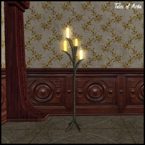 Leaf-blade Candlestand